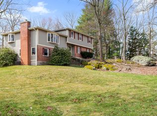 9 Pine Tree Dr, Branford, CT 06405