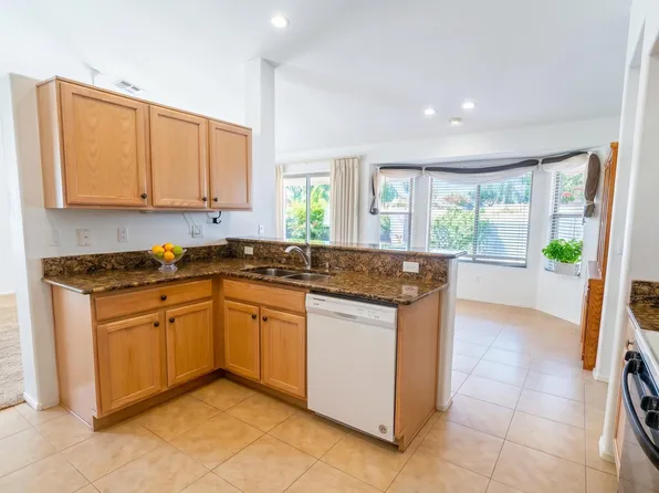 10229 E Gray Hawk Dr, Tucson, AZ 85730