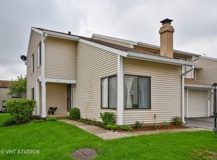 762 Biloxie Ct, Carol Stream, IL