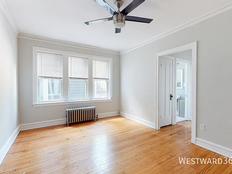 3012 W Warren Blvd #1R — Photo 2