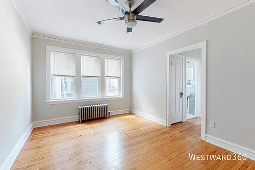 3012 W Warren Blvd #1R Photo 1