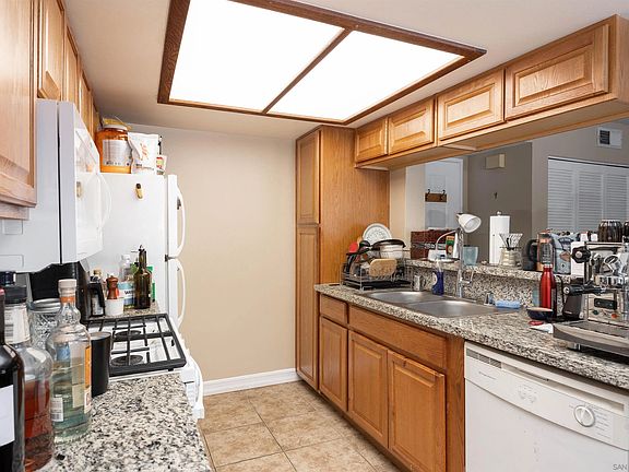 5th image of 4205 Ohio St Unit 106