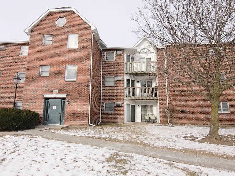 1375 Cunat Ct — Photo 1