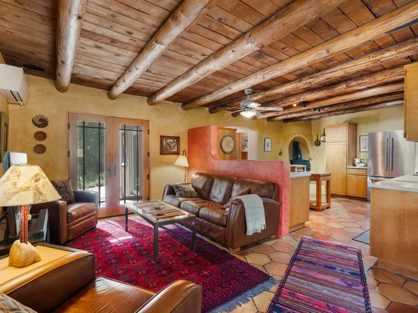 36 Sandy Way, Santa Fe, NM 87506