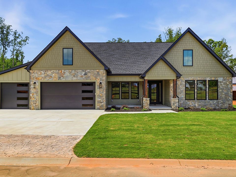 1st image of 4088 Hollybank Dr