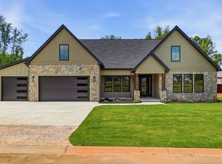 4088 Hollybank Dr, Spartanburg, SC 29303