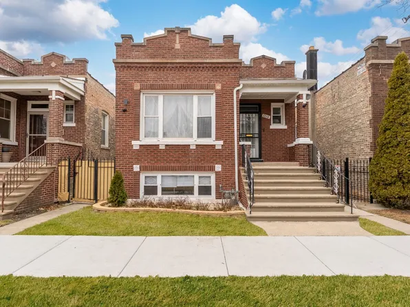 2214 S 61st Ct, Cicero, IL 60804