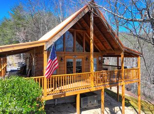 2621 Raccoon Hollow Way, Sevierville, TN 37862