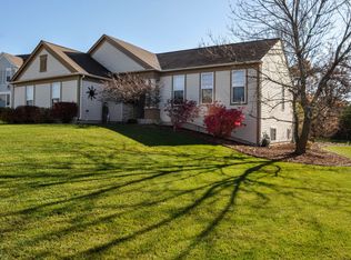 4651 W Sharon Ln, Franklin, WI 53132