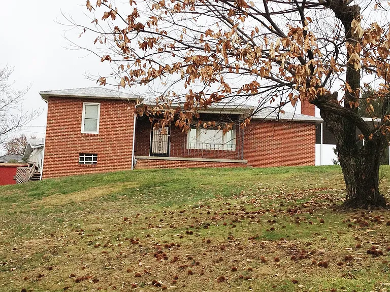 1100 Morningstar Ln — Photo 1