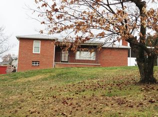1100 Morningstar Ln, Fairmont, WV 26554