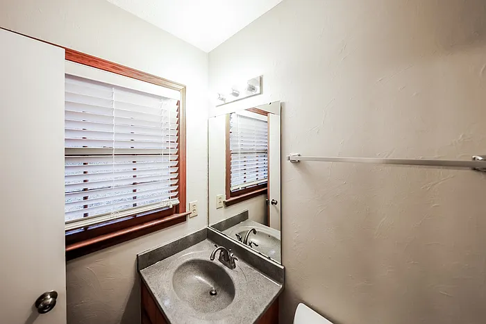 3722 Woodhill Rd — Photo 11