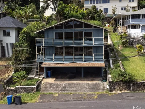 2526 Booth Rd, Honolulu, HI 96813