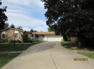 531 Foxcroft Cir, Grand Blanc, MI