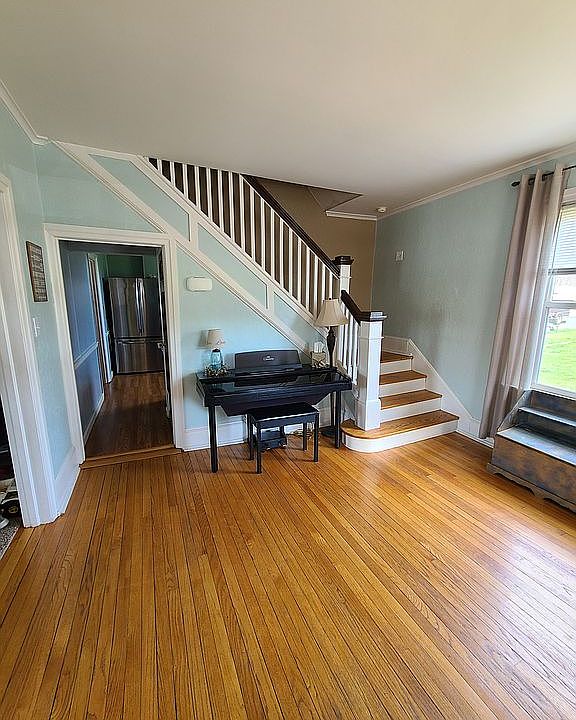 1st image of 301 Greenwood St