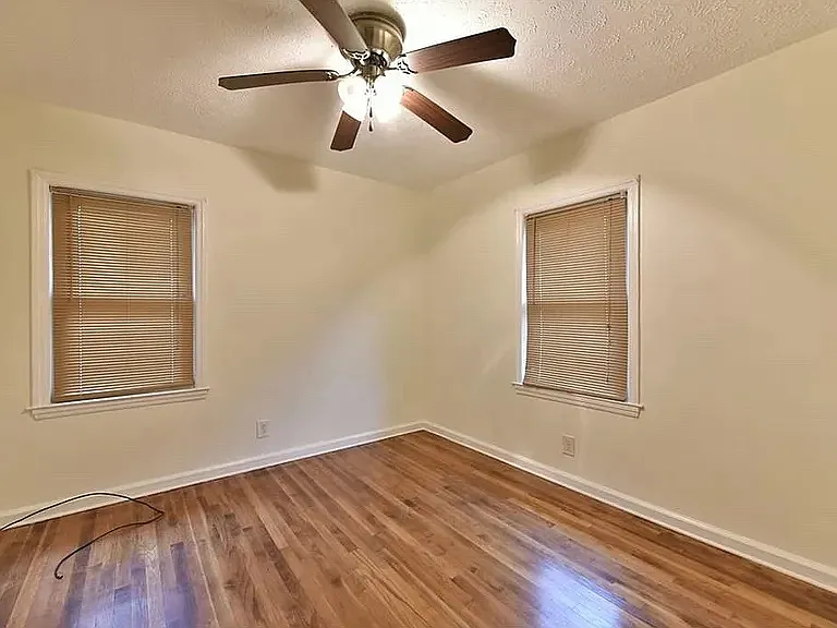 1913 Camellia Dr — Photo 15
