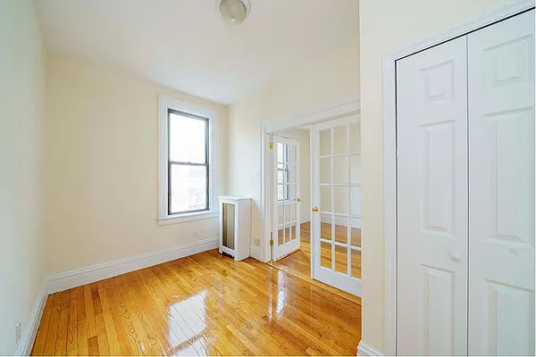 Rented by Douglas Elliman | media 7