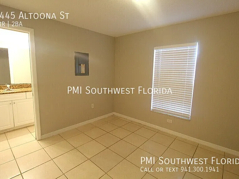 5445 Altoona St — Photo 6