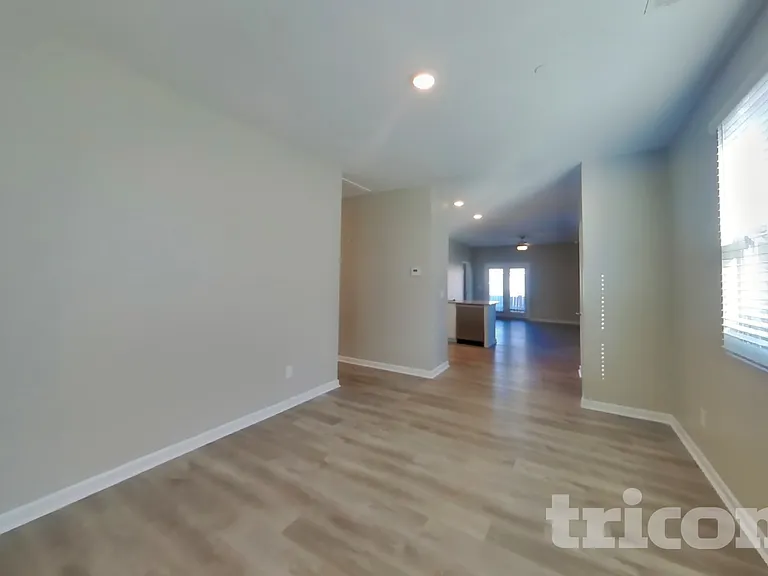 338 Victory Cir — Photo 5