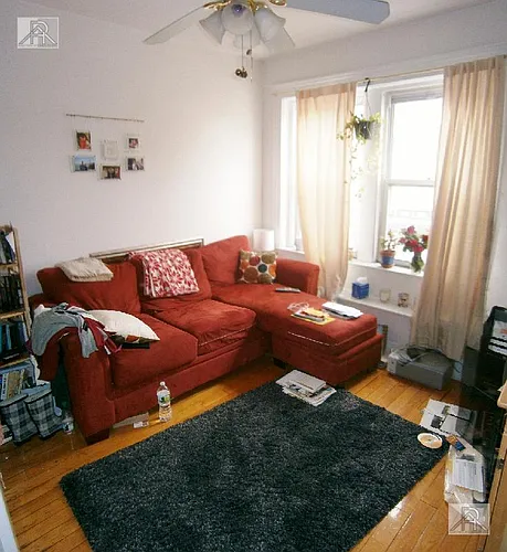 364 Washington St #4 Photo 1