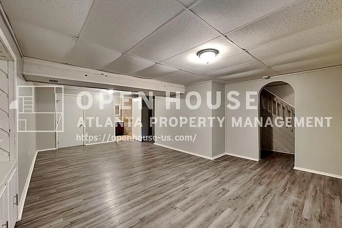 2426 Emberwood Dr NW — Photo 15