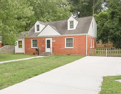 1001 Willow Lawn Dr Photo 1