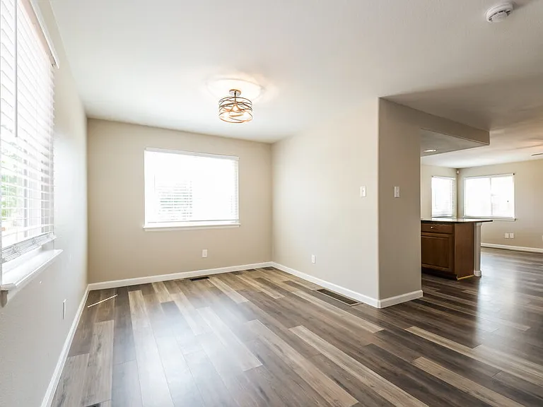 12158 Hudson Ct — Photo 8