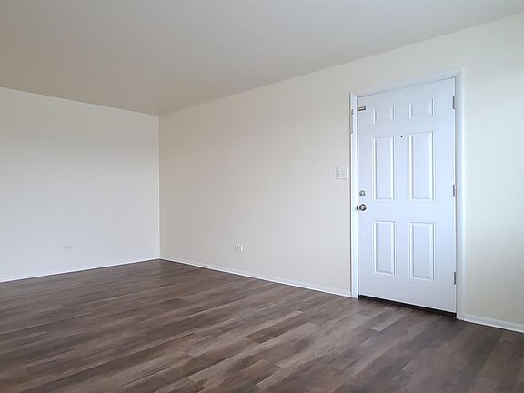2nd image of 4473 E Jewell Ave