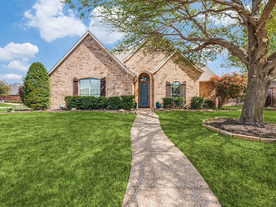 1st image of 159 Courtney Bay Ln