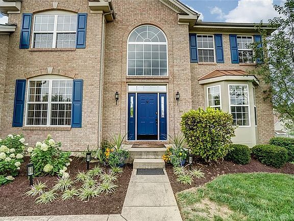 4th image of 1275 Cloverleaf Ln