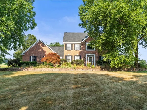 11 Wood Duck Run, Spencerport, NY 14559