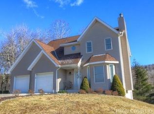 6415 Rhododendron Run E, Newland, NC 28657