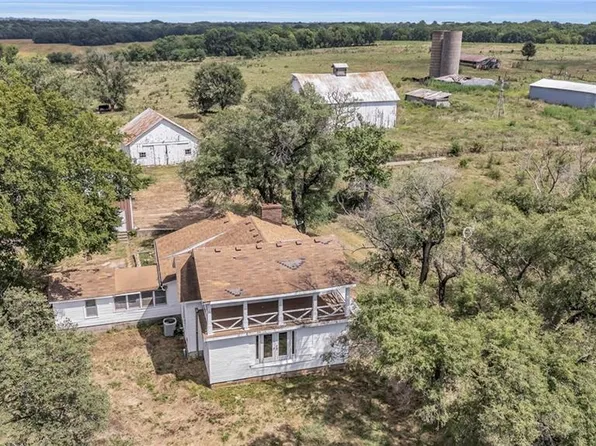 34055 Indianapolis Rd, Osawatomie, KS 66064