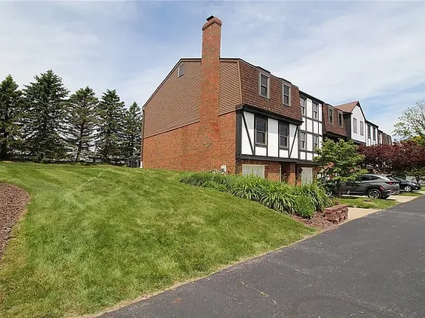 211 Greenwood Dr N, Canonsburg, PA 15317