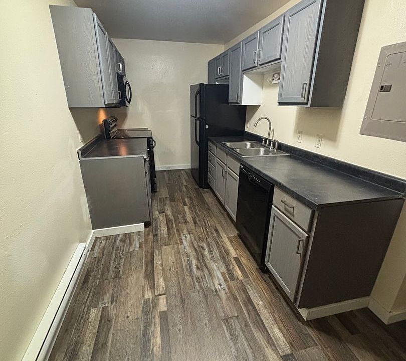 1st image of 407 Liberty St APT 4