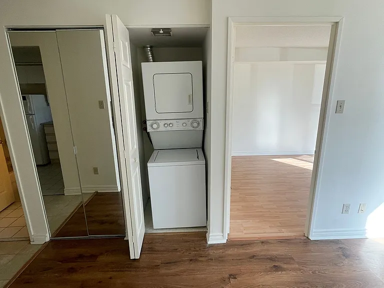 736 Bay St #1809 — Photo 5