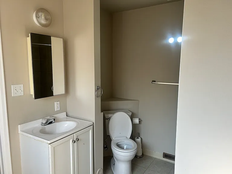 88 Rose Dr — Photo 20
