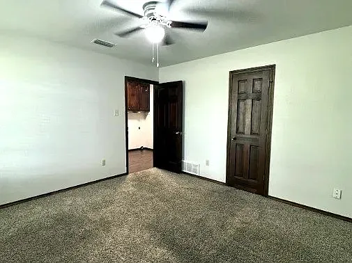 413 N Trail St #413 — Photo 7