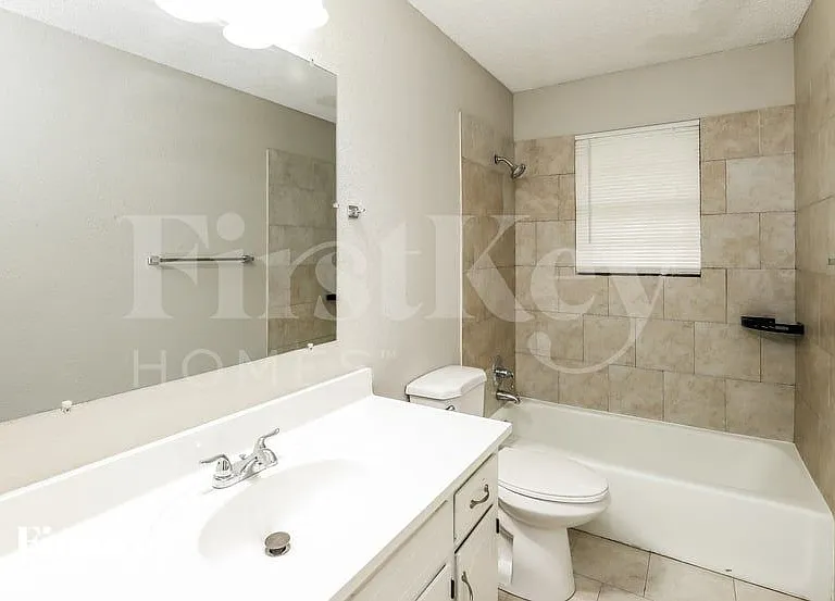 400 SW Oxford Dr — Photo 14