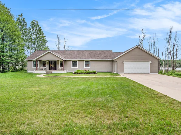 5834 Shadyshore Pkwy, Elmira, MI 49730