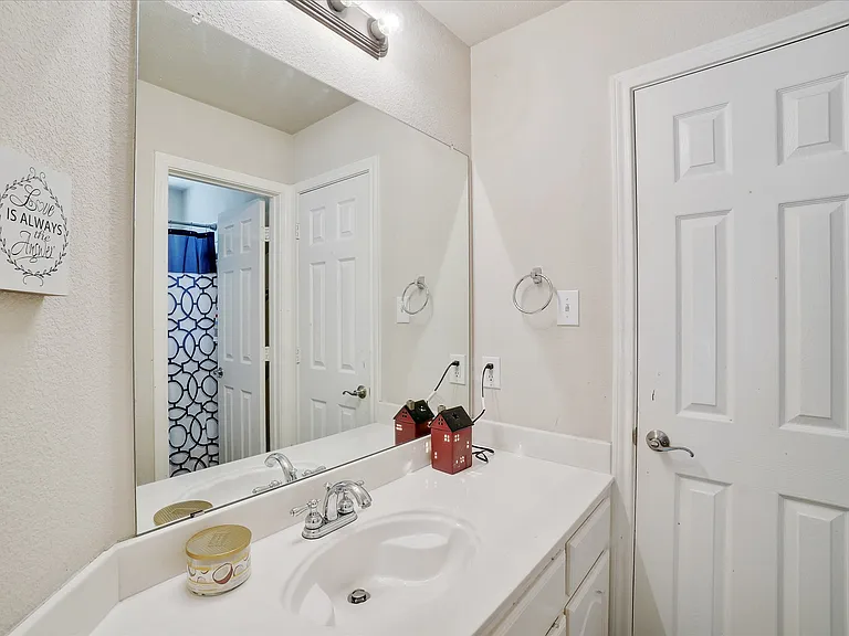 10153 Ferry Farm Ln — Photo 30
