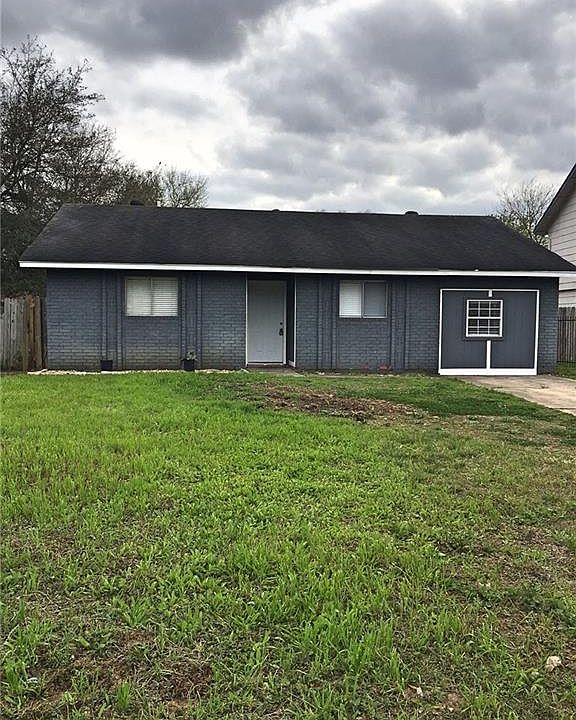 1st image of 4505 W Village Ct