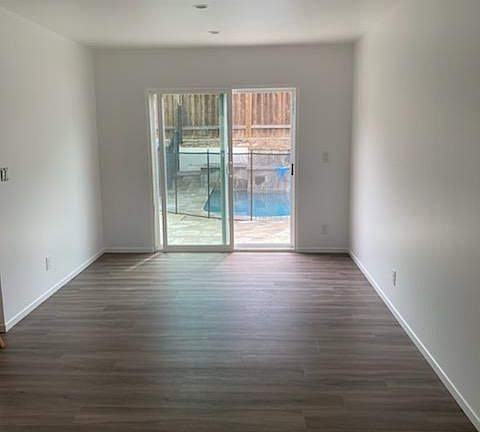 3rd image of 3415 Park West Ln