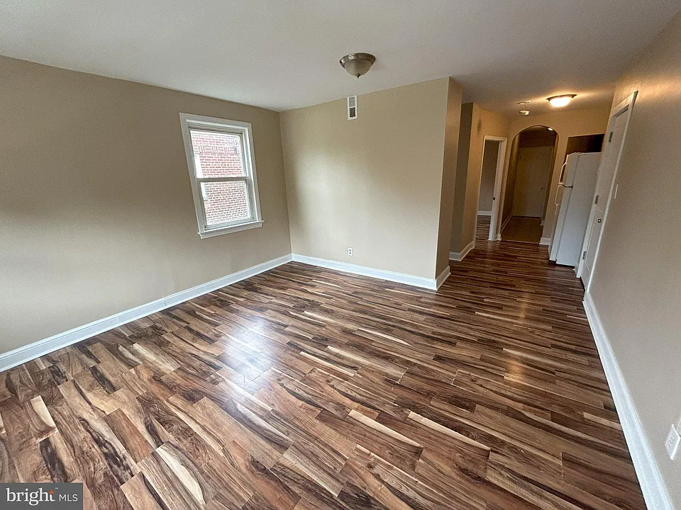 423 Mellon St SE #4