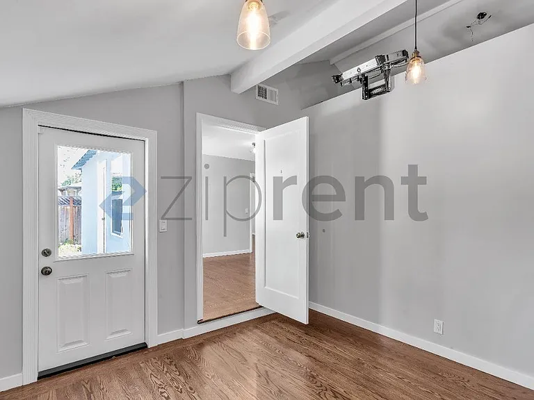 839 Marsh Rd — Photo 15