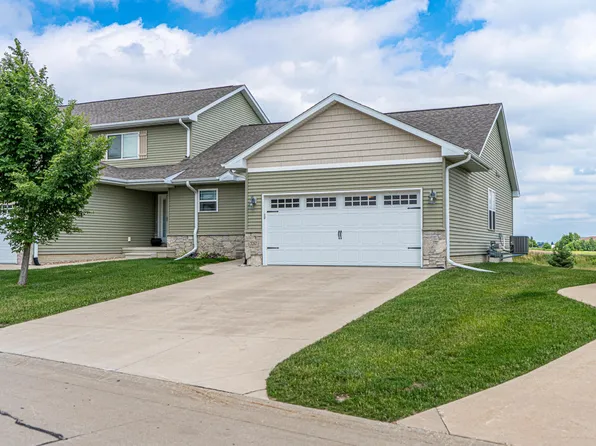 3267 Sherwood Pl, Marion, IA 52302