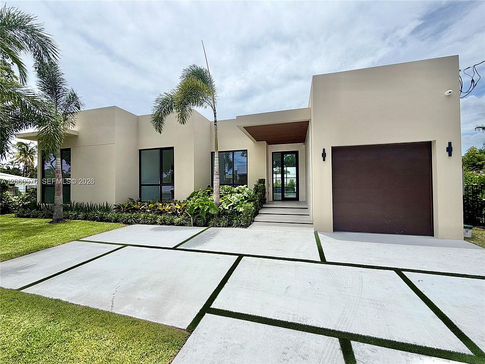 1st image of 2030 N Hibiscus Dr