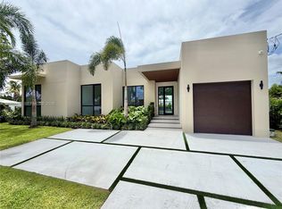 2030 N Hibiscus Dr, North Miami, FL 33181
