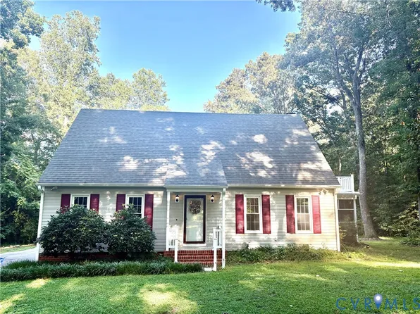 10478 Gould Hill Rd, Hanover, VA 23069