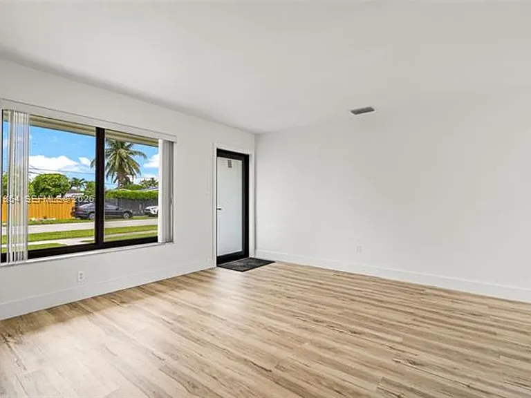 5110 SW 106th Ave #5110 — Photo 7